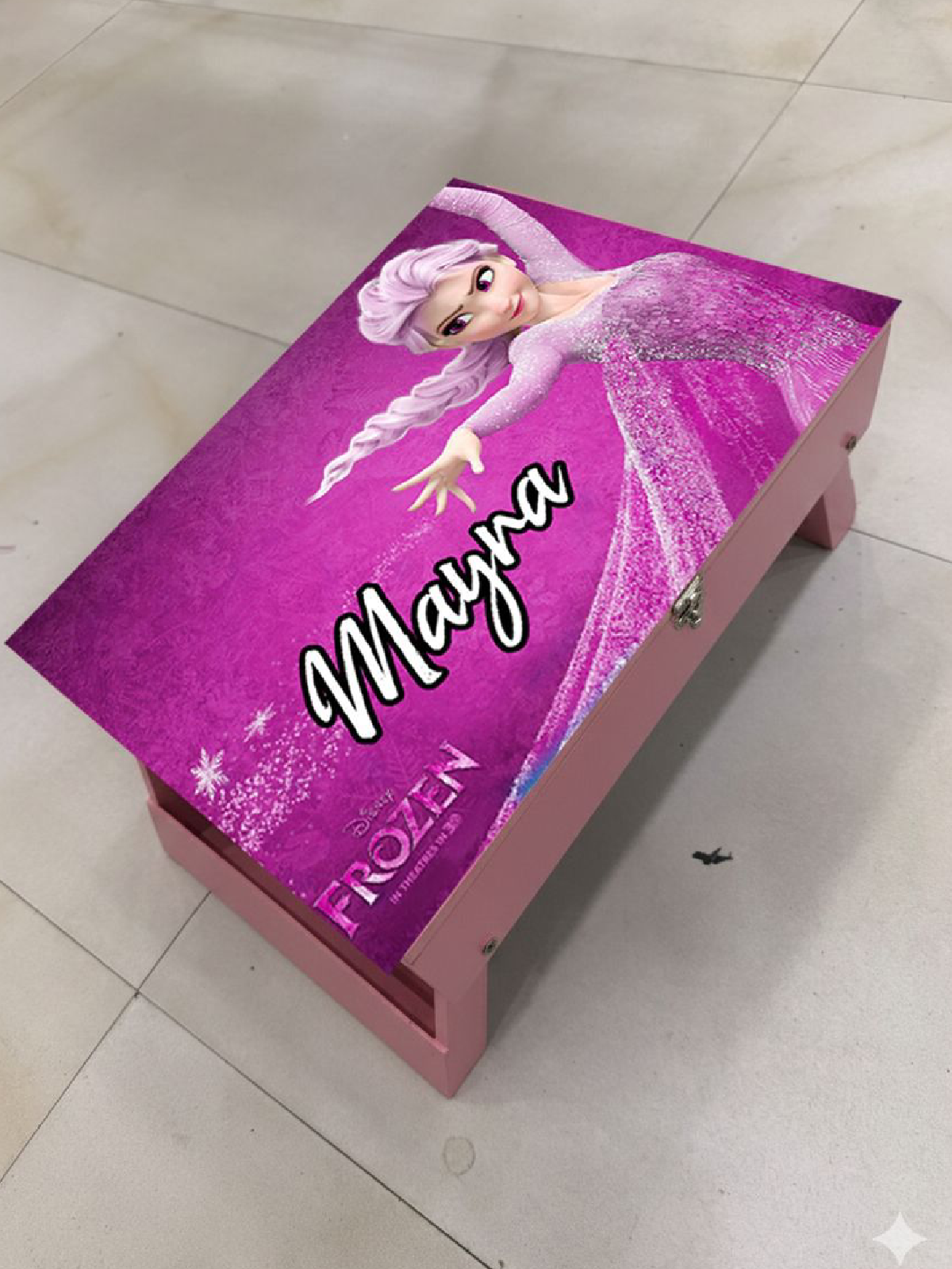 Personalised kids study table