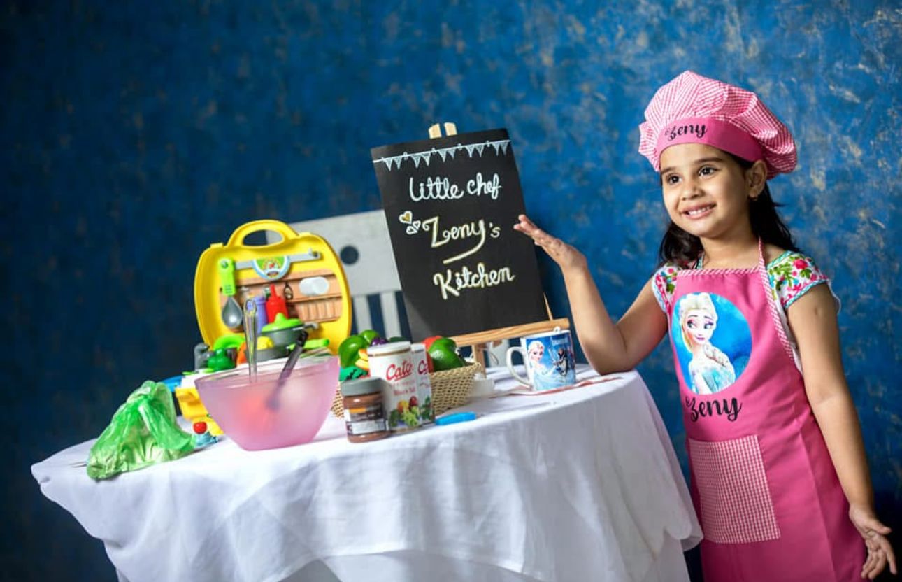 Personalised apron  and hat