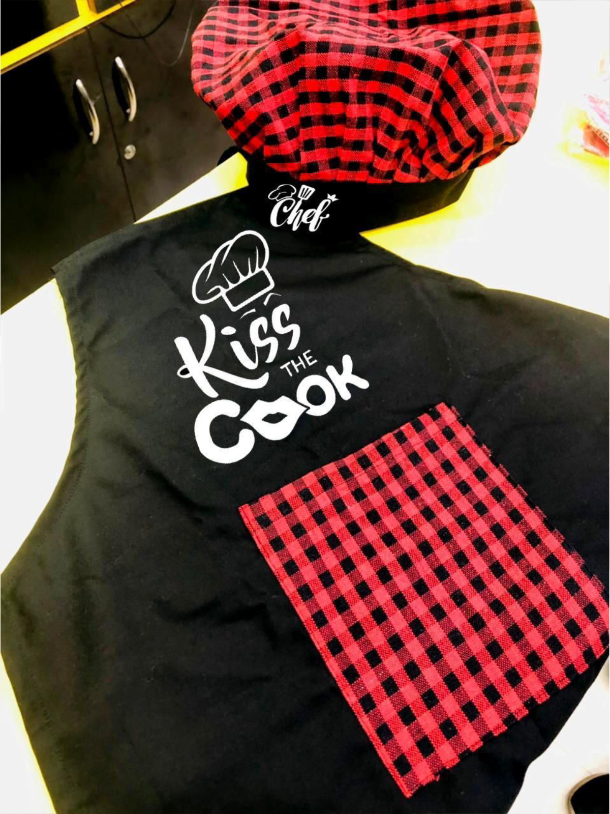 Personalised apron  and hat