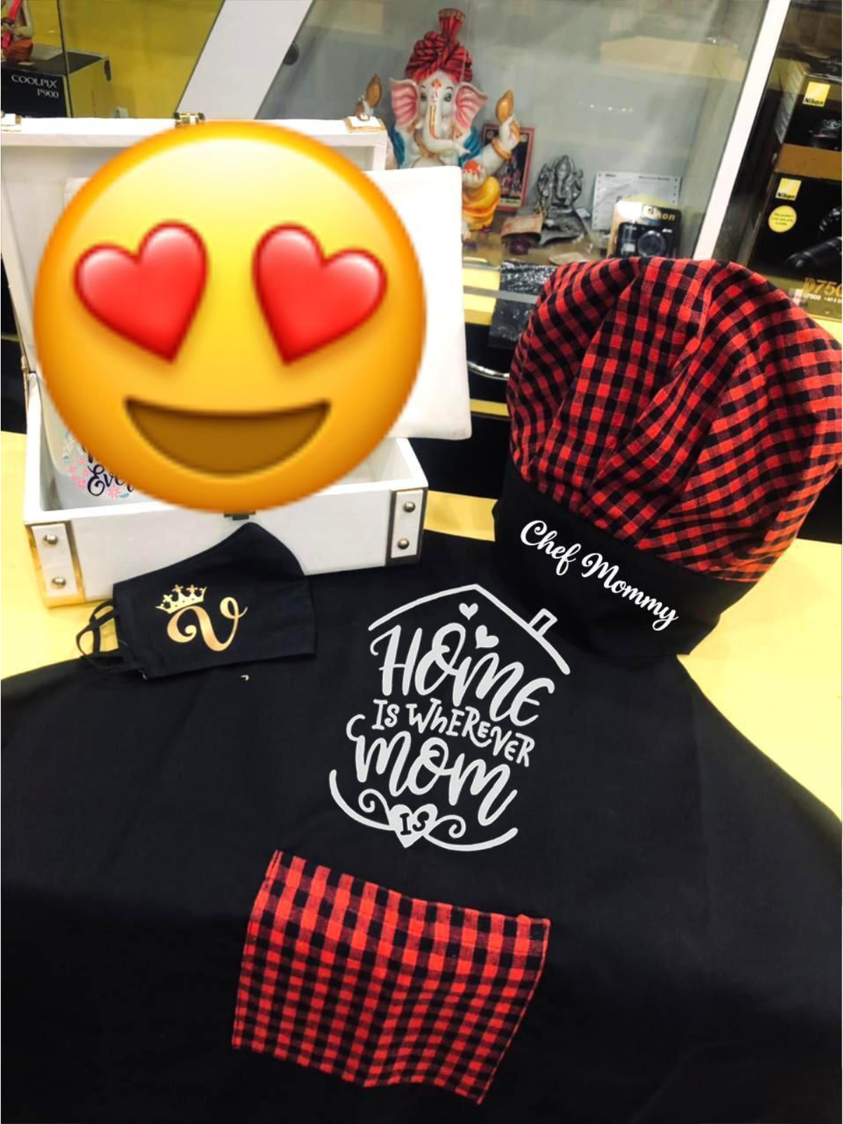 Personalised apron  and hat